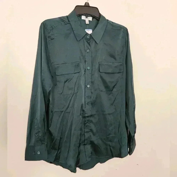 Equipment  NWT June Bug Emerald Satin Classic Signature Top - Picture 9 of 11